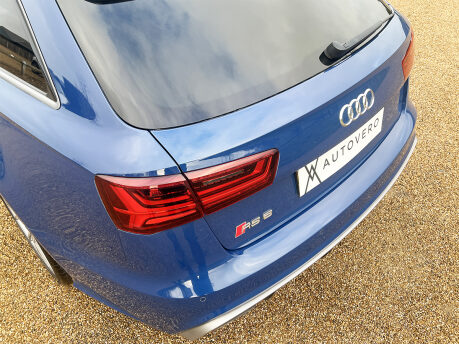 Audi A6 RS6 PLUS AVANT TFSI QUATTRO 31