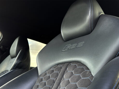 Audi A6 RS6 PLUS AVANT TFSI QUATTRO 52