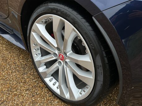 Jaguar F-Type V6 S AWD 42