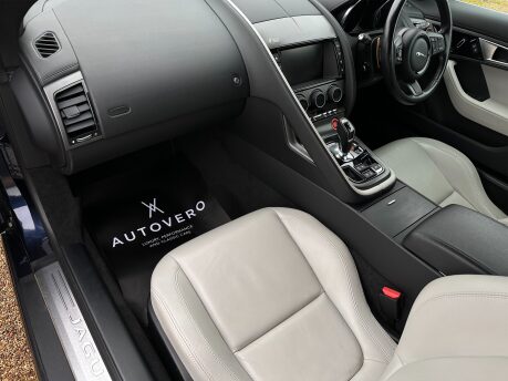 Jaguar F-Type V6 S AWD 53