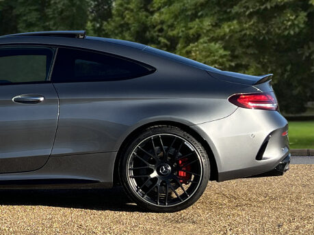Mercedes-Benz C Class AMG C 63 S PREMIUM PLUS 11