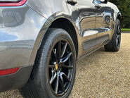 Porsche Macan D S PDK 32
