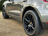 Porsche Macan D S PDK 27