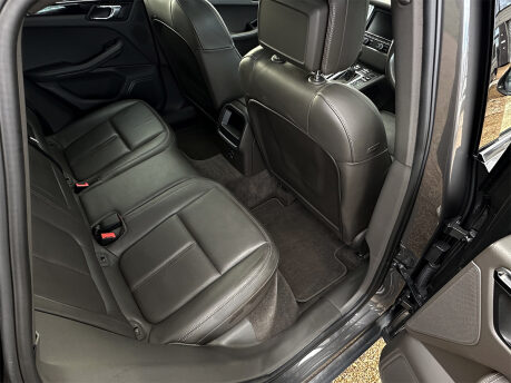 Porsche Macan D S PDK 74