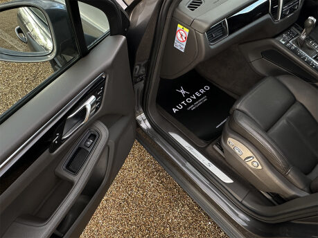 Porsche Macan D S PDK 46