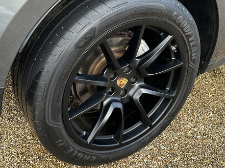 Porsche Macan D S PDK 38