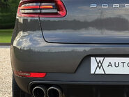 Porsche Macan D S PDK 17