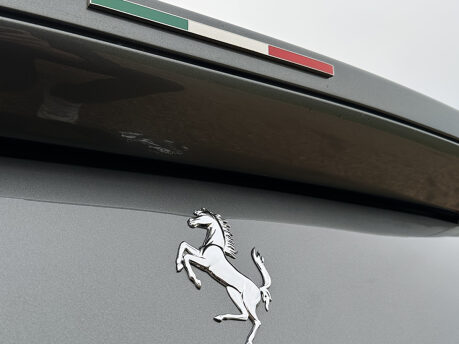 Ferrari 812 Superfast 36