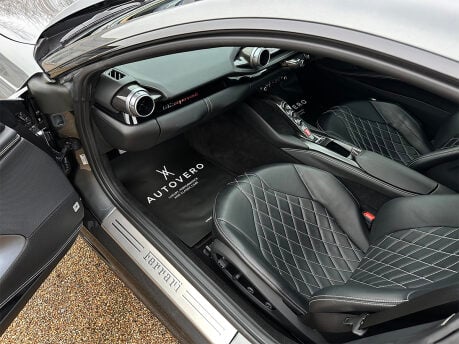 Ferrari 812 Superfast 41