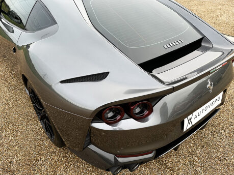 Ferrari 812 Superfast 27