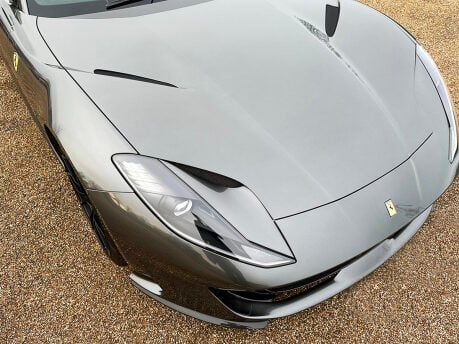 Ferrari 812 Superfast 31