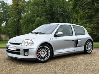 Renault Clio RENAULTSPORT V6