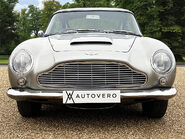 Aston Martin DB5 Superleggera 2