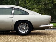 Aston Martin DB5 Superleggera 11