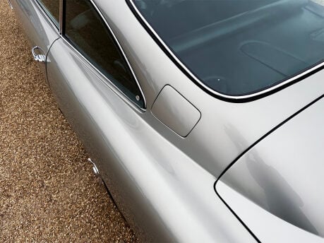 Aston Martin DB5 Superleggera 40