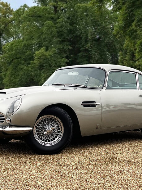 Aston Martin DB5 Superleggera