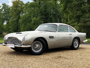 Aston Martin DB5 Superleggera 1