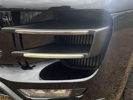 Porsche Macan TURBO PDK 19