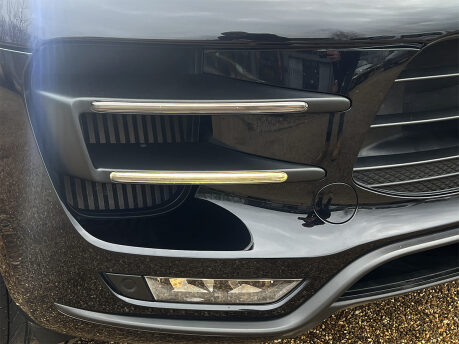 Porsche Macan TURBO PDK 16