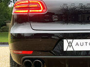 Porsche Macan TURBO PDK 24