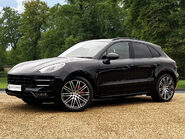 Porsche Macan TURBO PDK 1