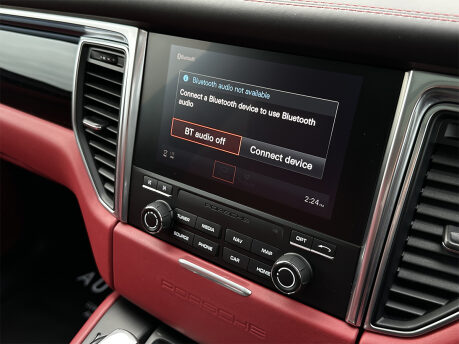 Porsche Macan TURBO PDK 70