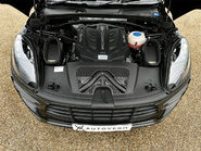 Porsche Macan TURBO PDK 85