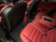 Porsche Macan TURBO PDK 76