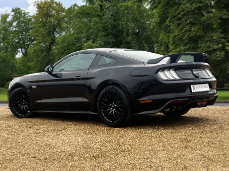 Ford Mustang GT 7