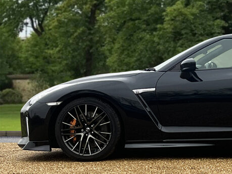 Nissan GT-R RECARO 10