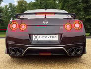 Nissan GT-R RECARO 6