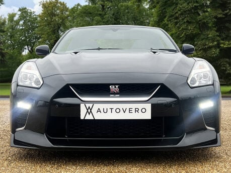 Nissan GT-R RECARO 2