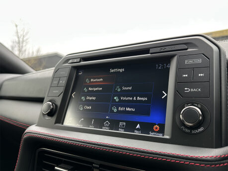 Nissan GT-R RECARO 81