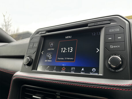 Nissan GT-R RECARO 83