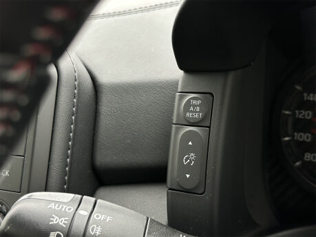 Nissan GT-R RECARO 75