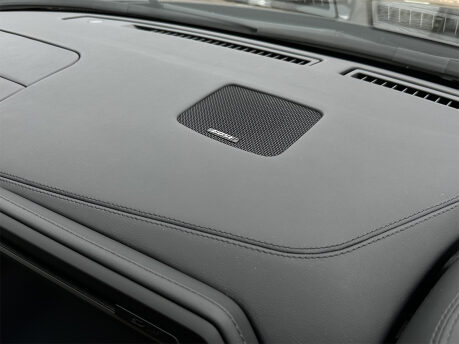 Nissan GT-R RECARO 74