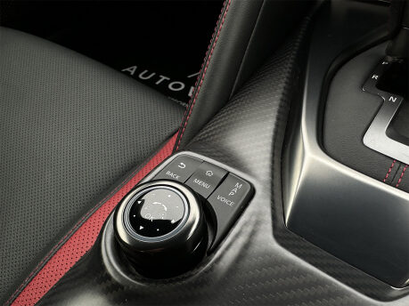 Nissan GT-R RECARO 70