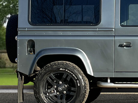Land Rover Defender TD XS URBAN TRUCK CO 12