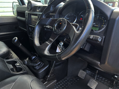 Land Rover Defender TD XS URBAN TRUCK CO 52