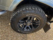 Land Rover Defender TD XS URBAN TRUCK CO 44