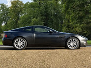 Aston Martin Vanquish S V12 4