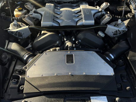 Aston Martin Vanquish S V12 70