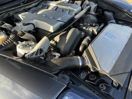 Aston Martin Vanquish S V12 71