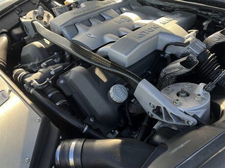 Aston Martin Vanquish S V12 72