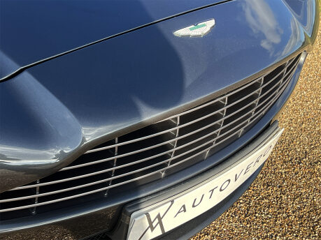 Aston Martin Vanquish S V12 40