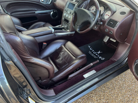 Aston Martin Vanquish S V12 48