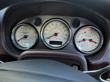 Aston Martin Vanquish S V12 58