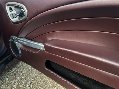 Aston Martin Vanquish S V12 66