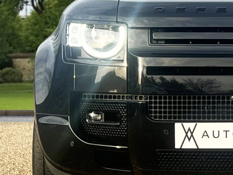 Land Rover Defender V8 17
