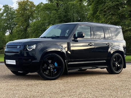 Land Rover Defender V8 1